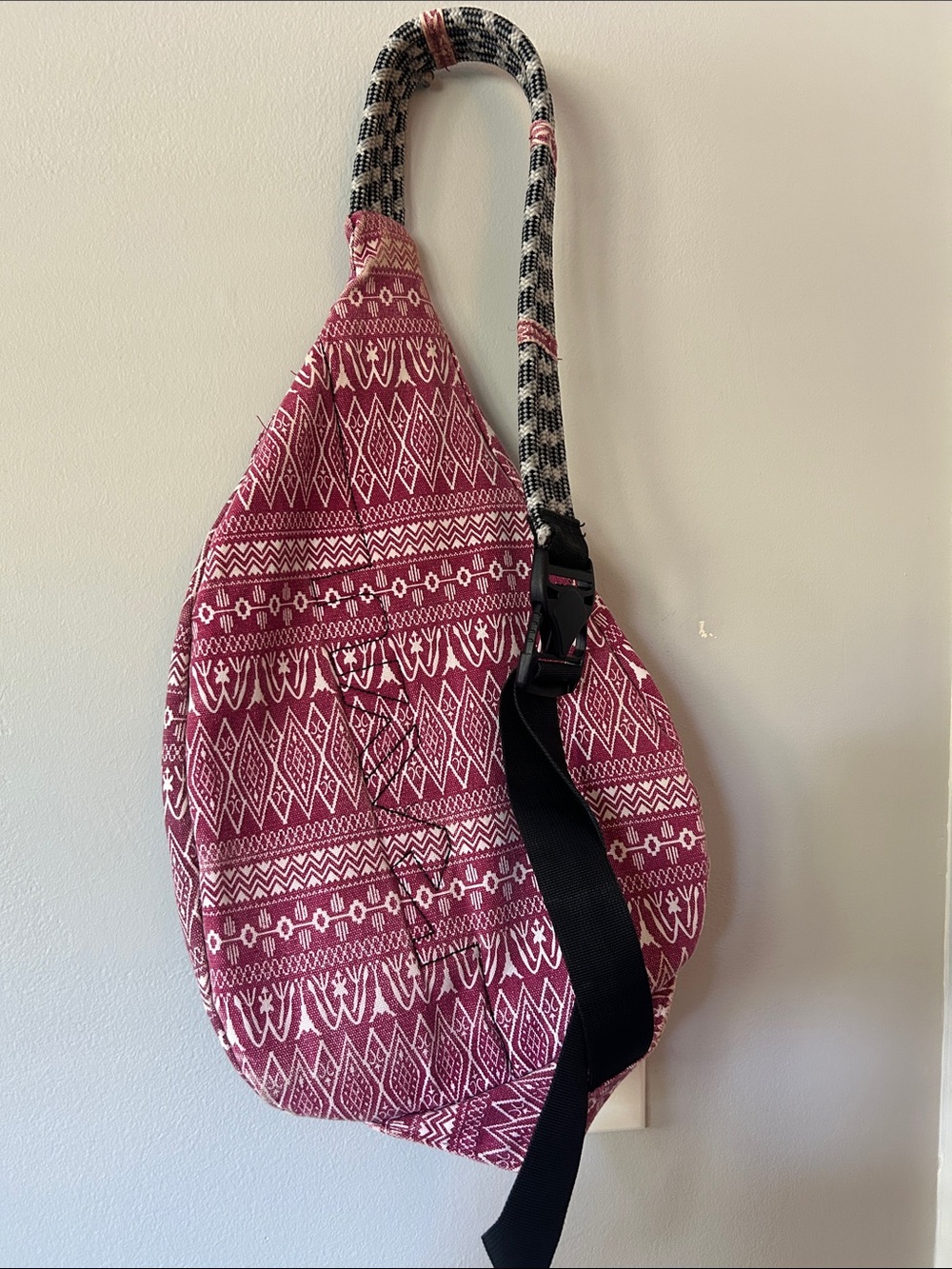 Kavu Raspberry Pattern Rope Sling Backpack - Picture 2 of 3